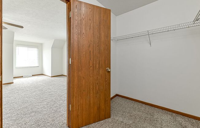 2 beds, 1 bath, $1,400