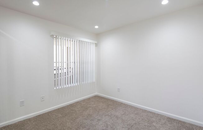 3 beds, 2 baths, 1,105 sqft, $3,495, Unit 239