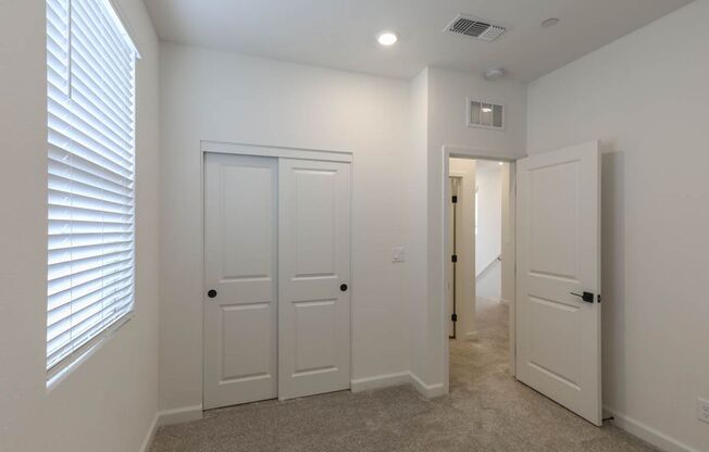 3 beds, 3.5 baths, $2,650