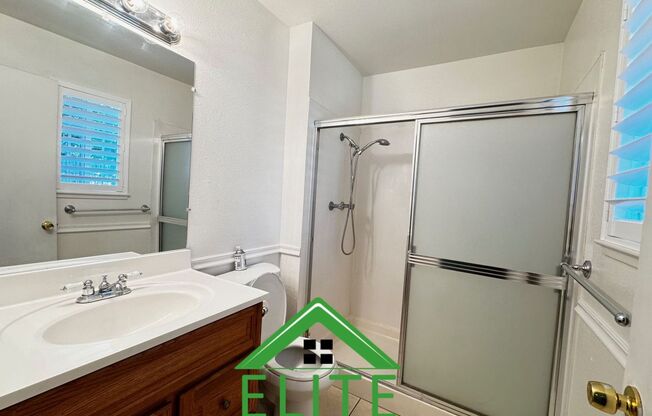 3 beds, 2 baths, $2,695