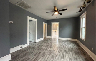 1043 E. 68th St.