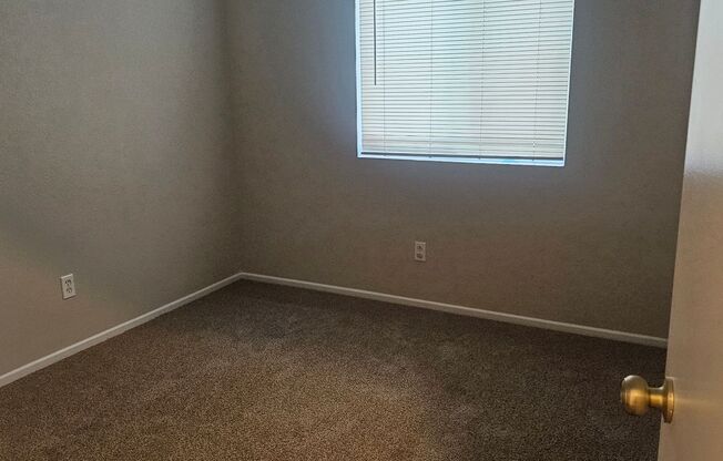 4 beds, 2 baths, $2,100