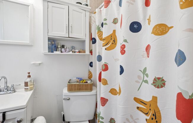 1 bed, 1 bath, 650 sqft, $1,190, Unit A11