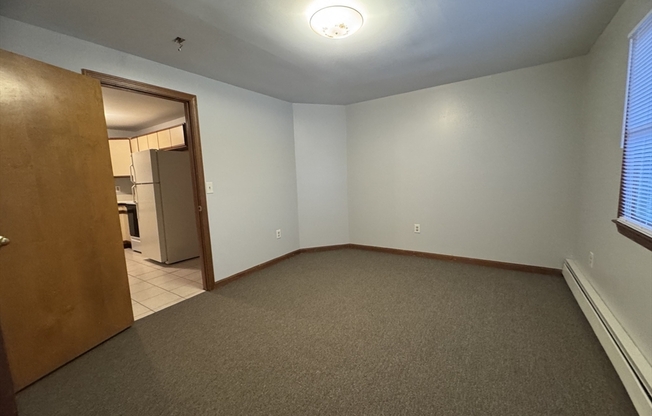 2 beds, 1 bath, 800 sqft, $1,550, Unit A