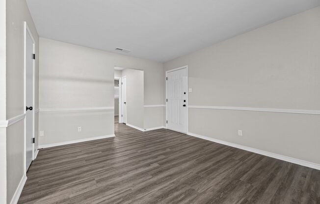 2 beds, 1 bath, $1,375, Unit 115