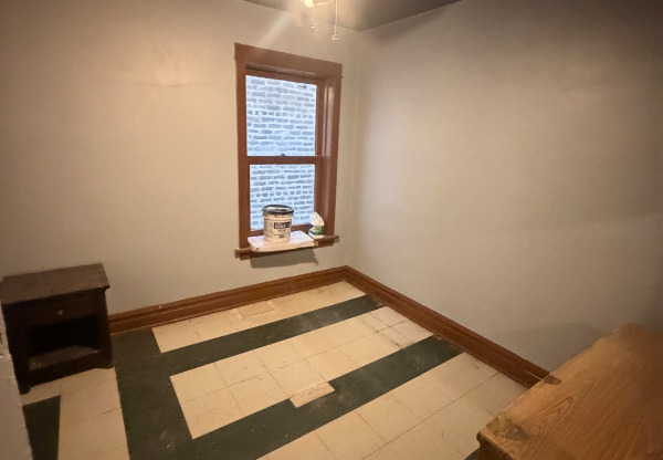 2457 S WASHTENAW AVE