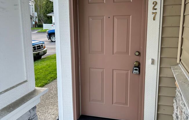 2 Bed, 2 bath Condo w/garage in West Bay at The Lakes in Kent, $2550/mo.