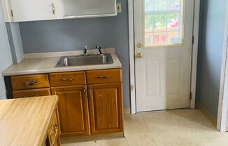 2 beds, 1 bath, $850