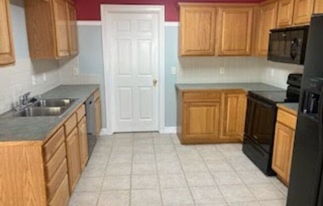 3 beds, 2 baths, $1,800