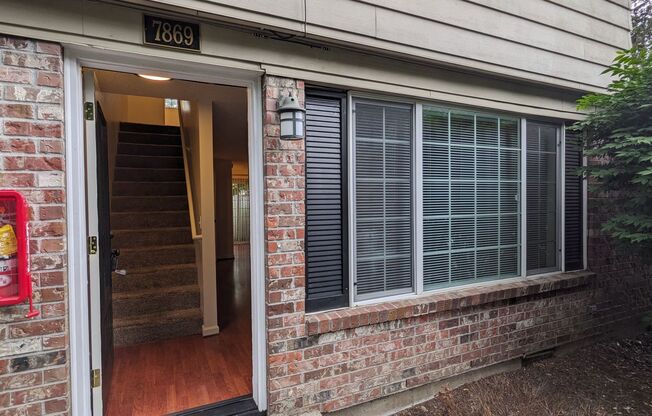 2 beds, 1.5 baths, 900 sqft, $1,545, Unit 7869