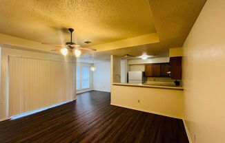 2 beds, 2 baths, $1,400