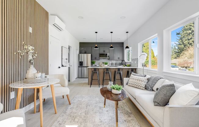 Beautiful Brand New 2bed 2.5bath Seattle Home w A/C! - Be the fist one to live in it!!