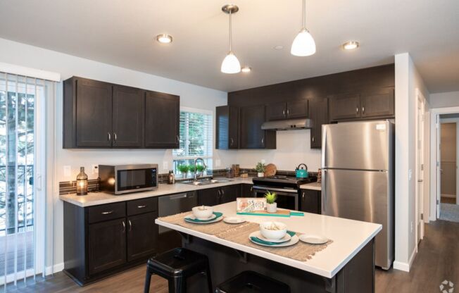 2 beds, 2 baths, 1,004 sqft, $2,050, Unit 3-103