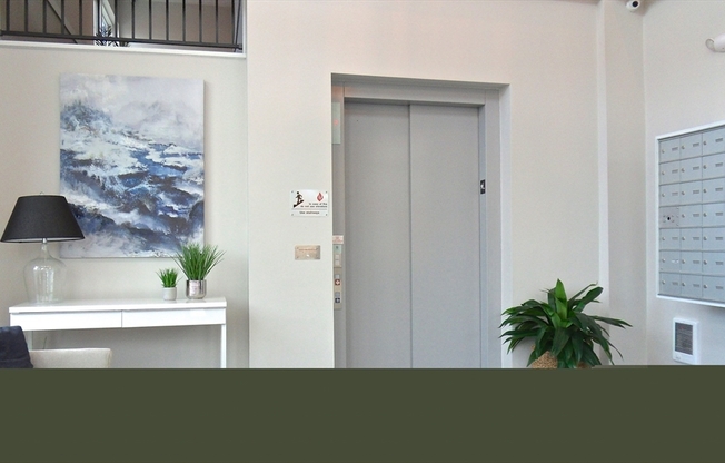 Studio, 1 bath, 600 sqft, $1,650, Unit 40