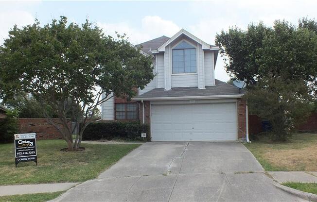 2401 BROOKE CT