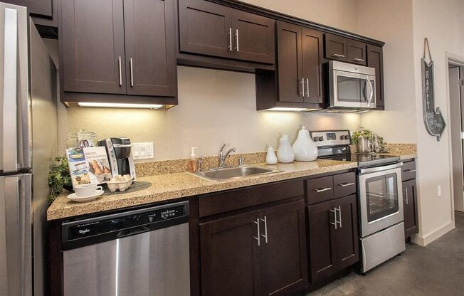 Luxury Apartments for Rent in Downtown Oakland, CA - Mason at Hives Apartments Kitchen