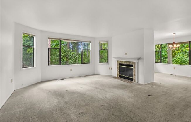 3Bd/2Ba Issaquah Condo