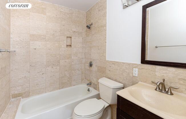 2 beds, 2 baths, 1,000 sqft, $6,500, Unit 25K