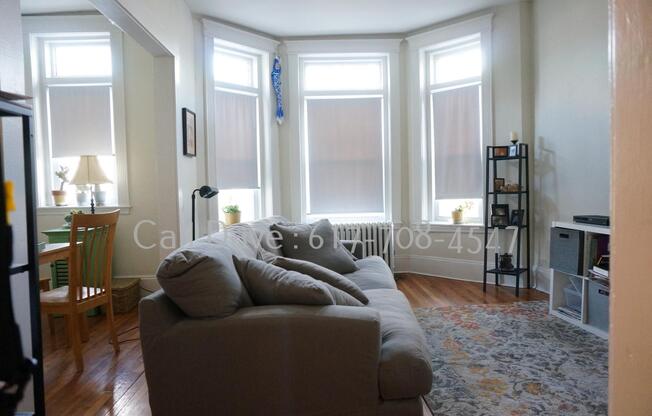 1334 COMMONWEALTH