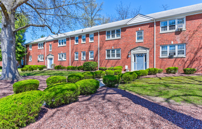 Wallworth Park Apartments