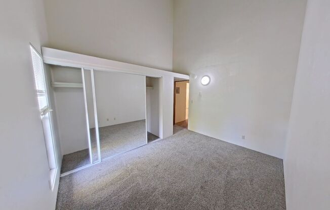 3 beds, 2 baths, $1,450, Unit 7