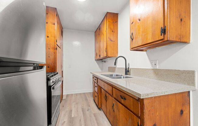 1 bed, 1 bath, $2,095, Unit 05