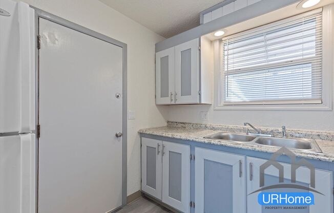 2 beds, 1 bath, 600 sqft, $1,350, Unit 3