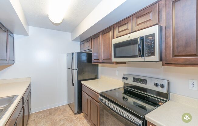 1 bed, 1 bath, 876 sqft, $1,195, Unit V-137