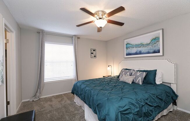 1 bed, 1 bath, 745 sqft, $835