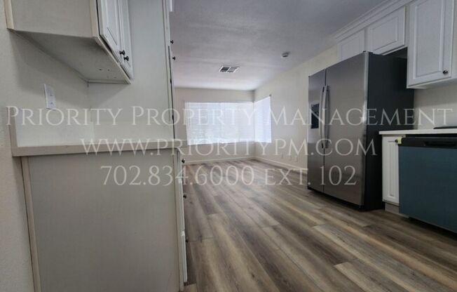 GREAT 3 BEDROOM SINGLE STORY IN THE SOUTHWEST - NO HOA'S!!!