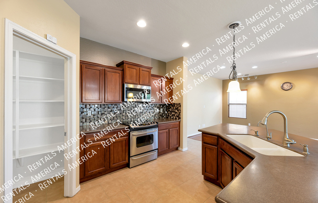 15813 N DANTE DR