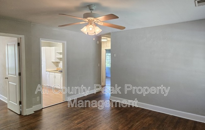 111 HOLLYBERRY LN