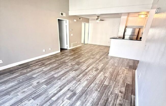 2 beds, 2 baths, 980 sqft, $2,500