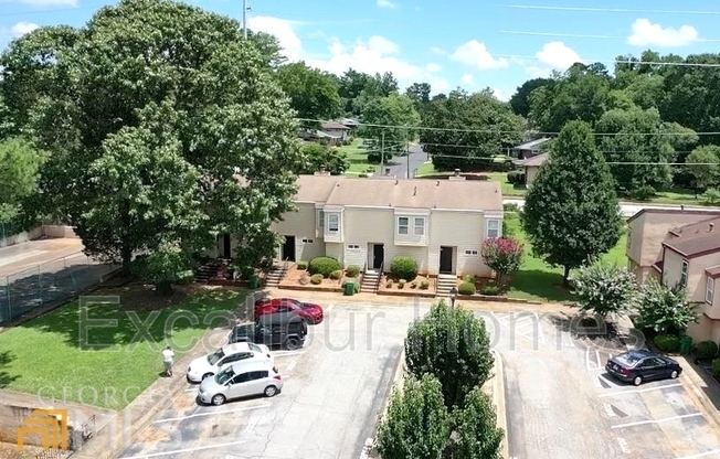 2016 OAK PARK LN