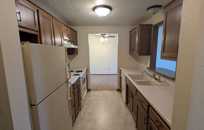 2 beds, 2 baths, 1,074 sqft, $1,209, Unit 2970-093