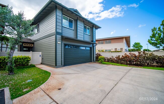 3 BD/2.5 BA Single Family Home in Ewa Beach with 2 Car Garage