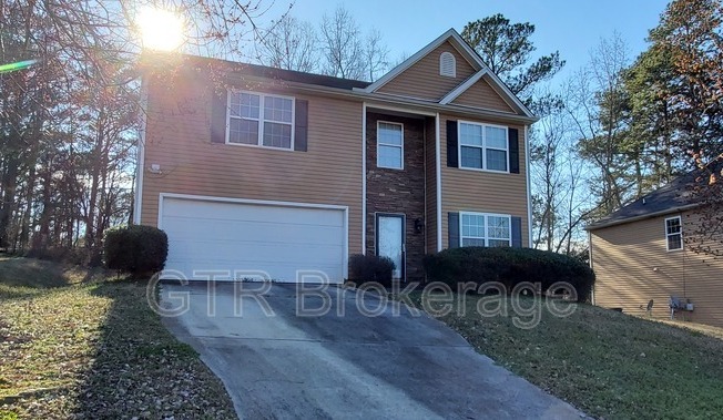 5591 ROCK LK DR