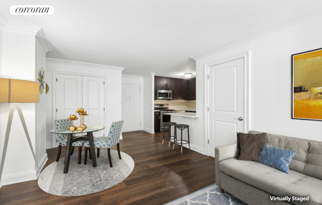 2 beds, 1 bath, 895 sqft, $5,500, Unit 2E