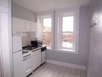 1 bed, 1 bath, 565 sqft, $3,370, Unit 606