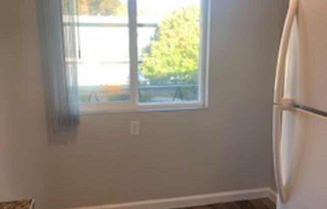 2 beds, 1 bath, 530 sqft, $2,695, Unit 032