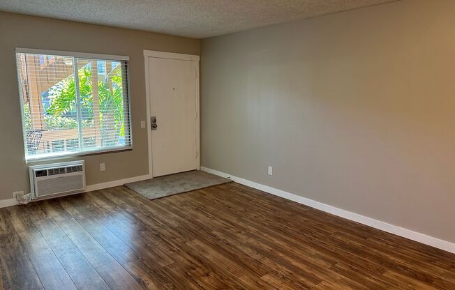 Newly Renovated 1 Bed / 1 Bath Condo for Rent in Mission Valley!