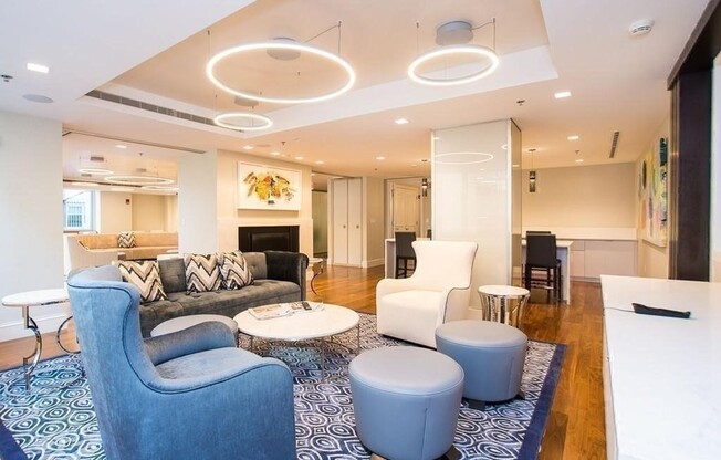 Studio, 1 bath, 610 sqft, $3,000, Unit 307