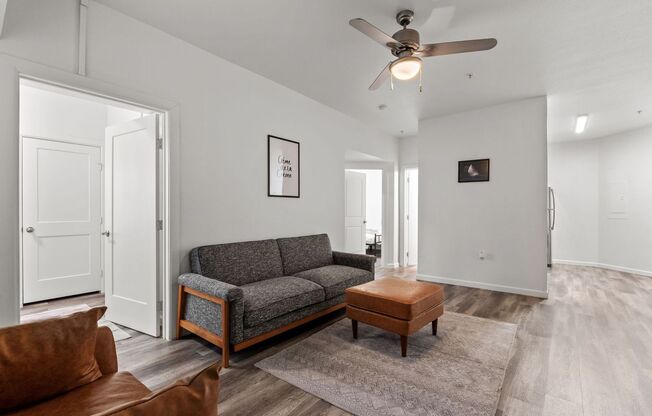 3 beds, 2 baths, 1,450 sqft, $1,400, Unit #206