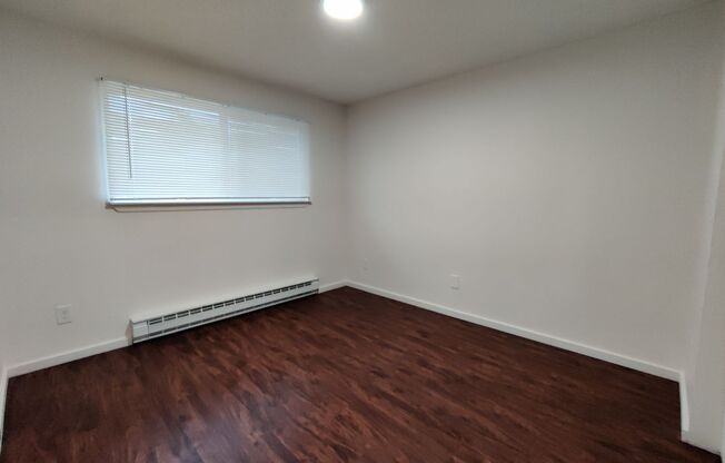 2 beds, 1 bath, 800 sqft, $1,250, Unit 306