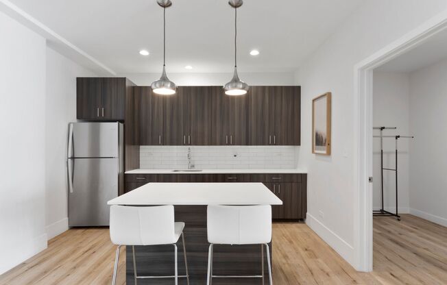 Studio, 1 bath, 360 sqft, $1,595, Unit 309