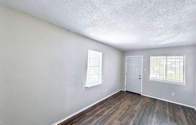 2115 BENNETT AVE