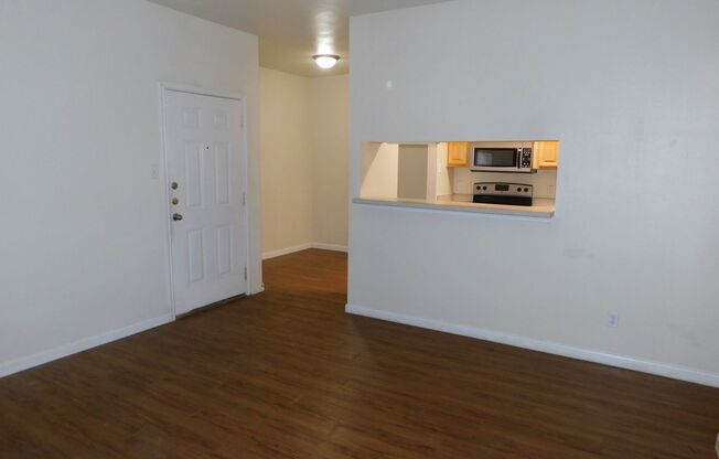 1 bed, 1 bath, $1,000