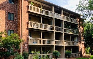 1 Bedroom condo- Steps away from UGA! Available early August 2026