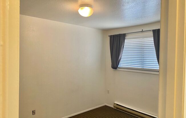 2 beds, 1 bath, 750 sqft, $1,550