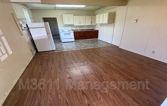 5628 LOGAN AVE